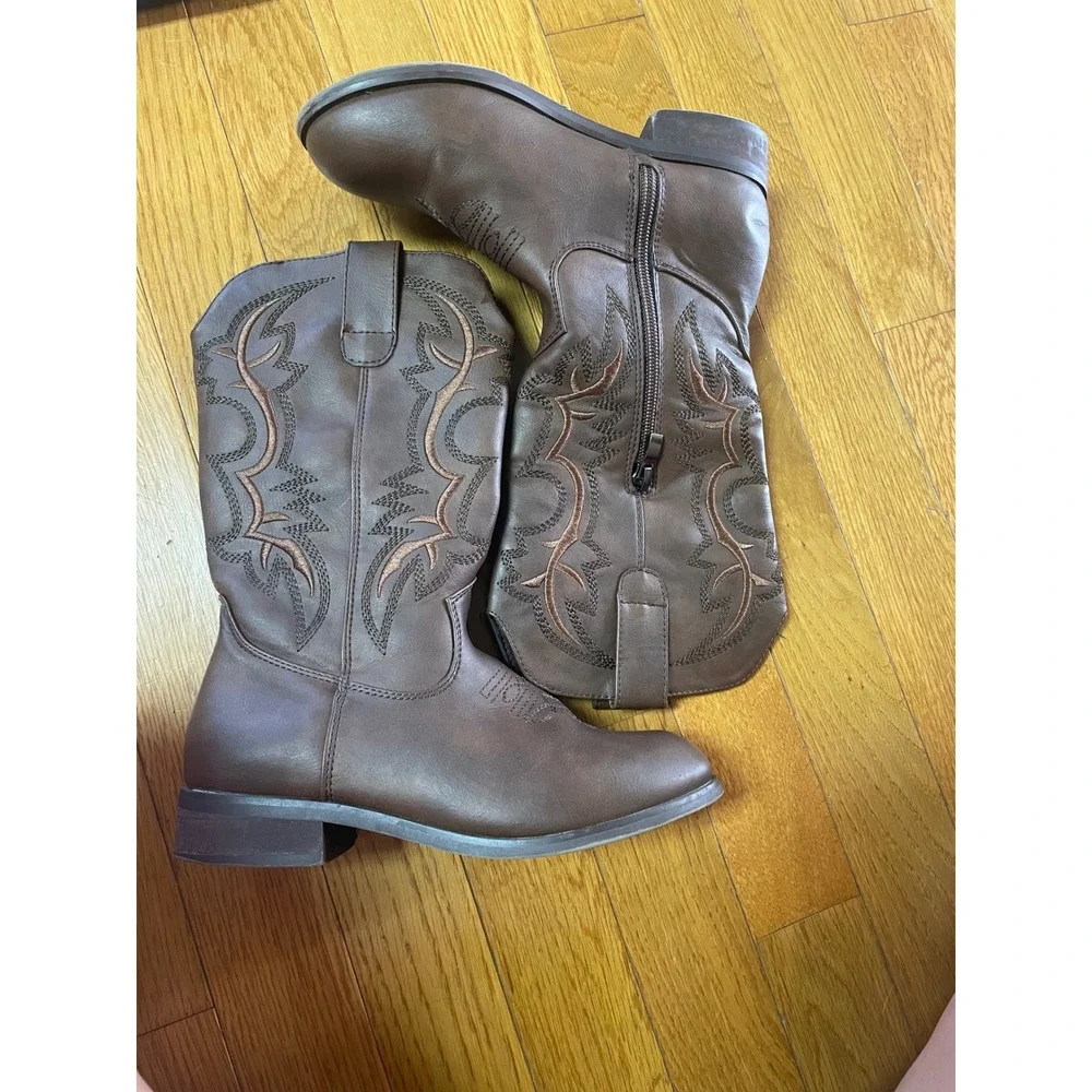 Brown Faux Leather Western Cowboy Boots Side Zip Decorative Stitch Size 2 Kids